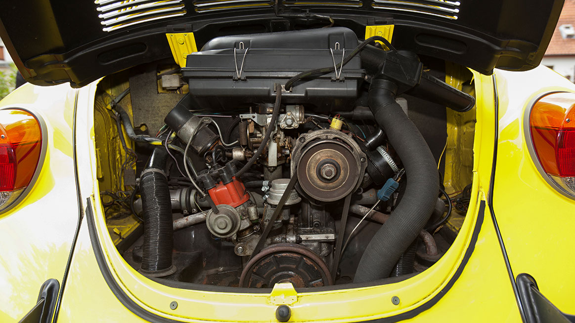 Limitiertes VW Käfer 1303 S Sondermodell: Gelb-Schwarzer Renner